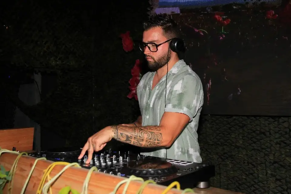 DJ Gael Houillez — photo 7