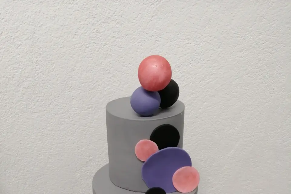 Custom Cake — photo 7