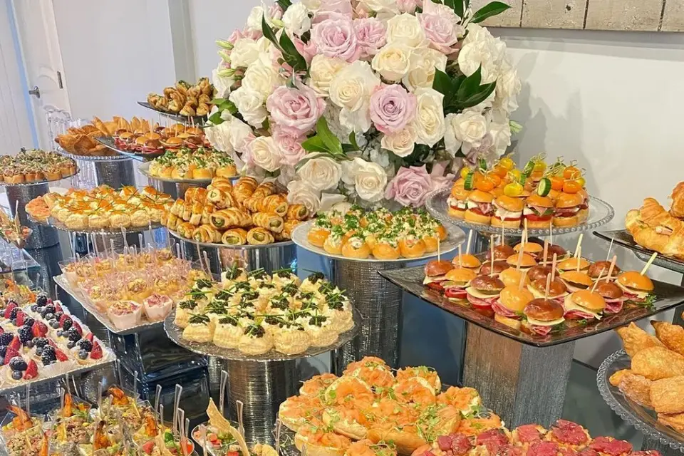 Afro regal — photo 4