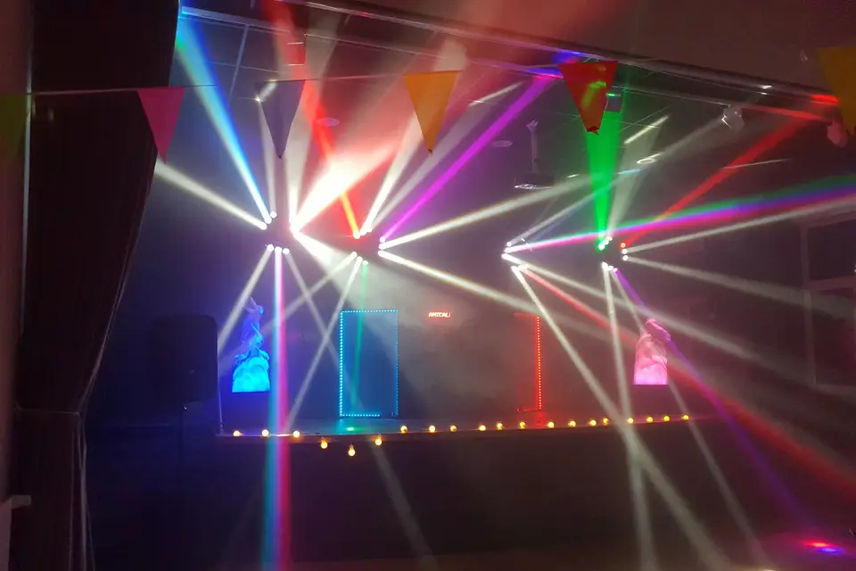 Les Cousins 2000 — photo 1