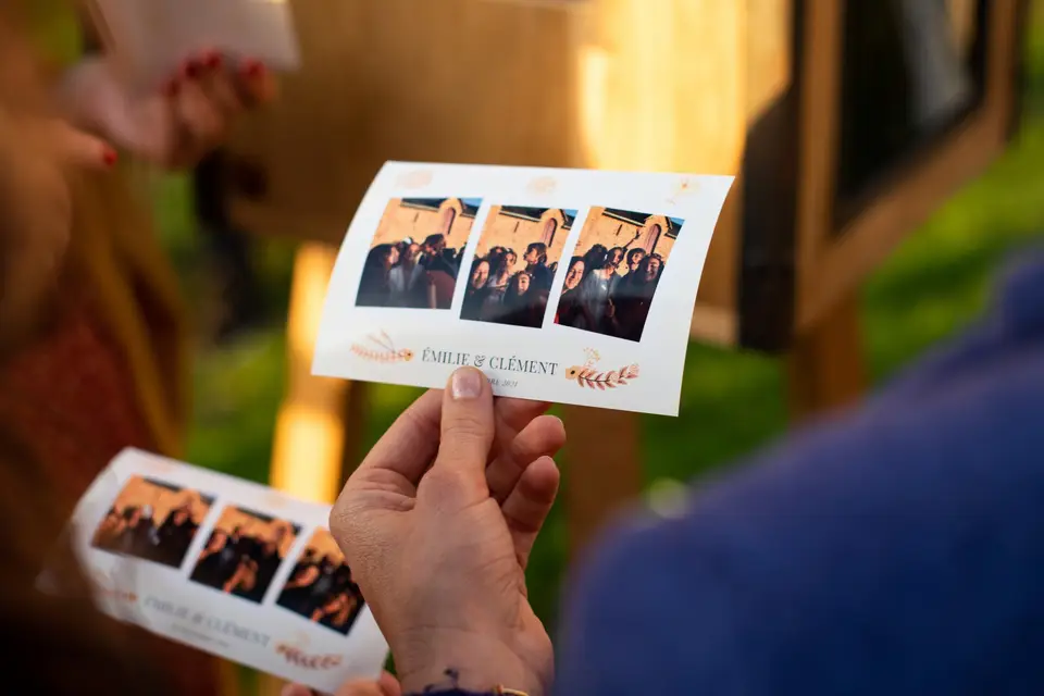 Flash Me I'm Famous — photo 1