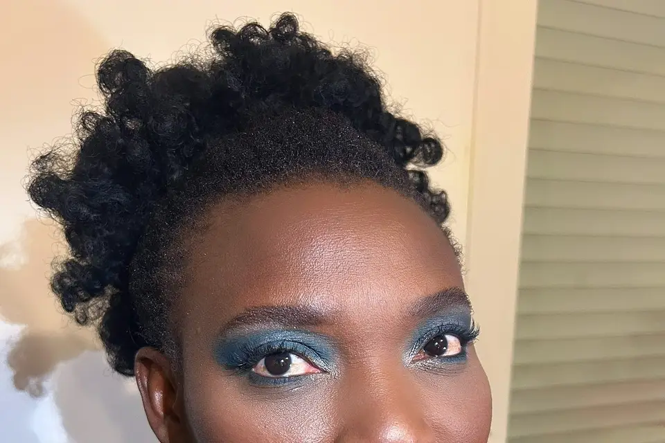 Lyddie Cls Makeup — photo 5