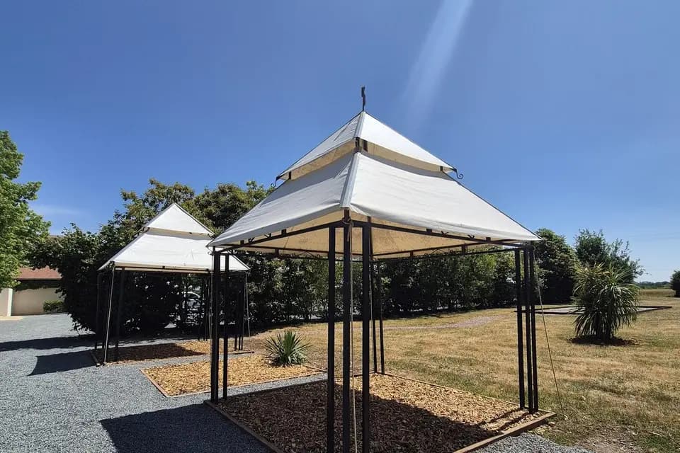 Le Grand Chêne — photo 1