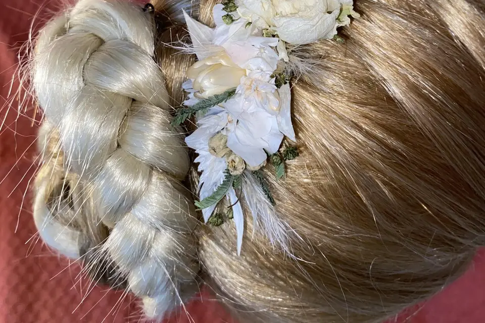 Leonie Avrilla — photo 4