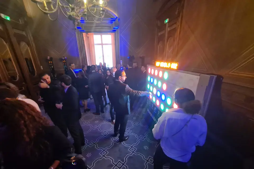 Digi-Wall — photo 2