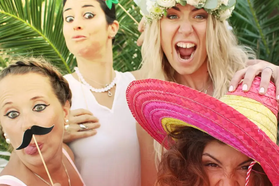 Let's Smile — photo 1