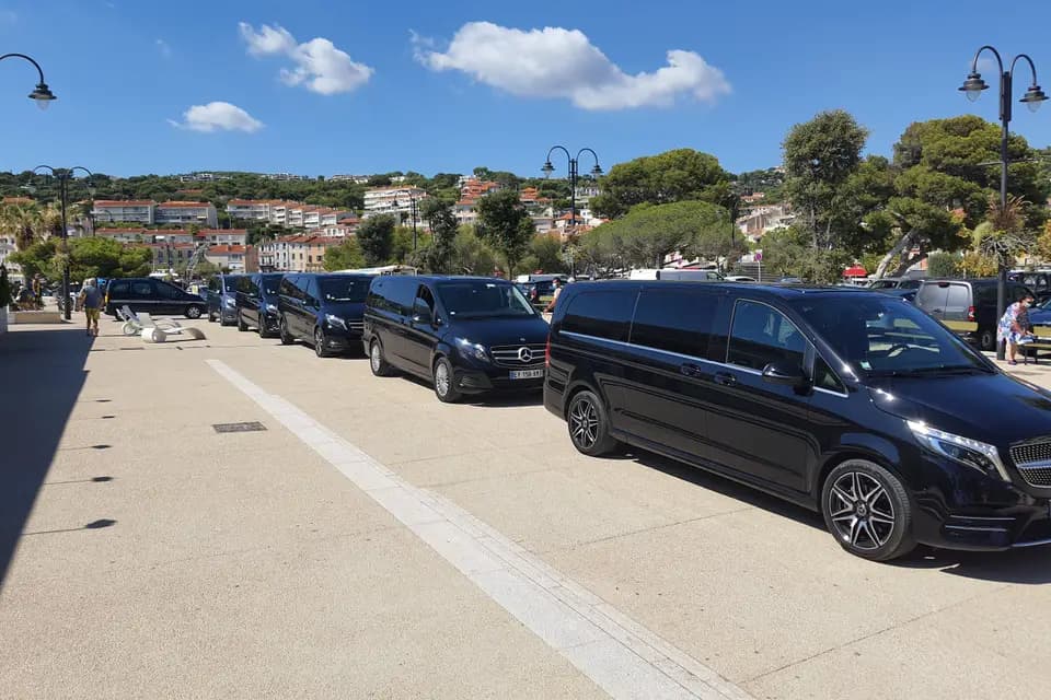 Central Cab 83 — photo 2