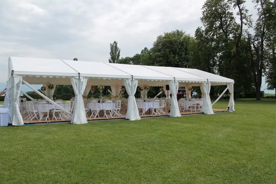 Lunch Service — photo 7