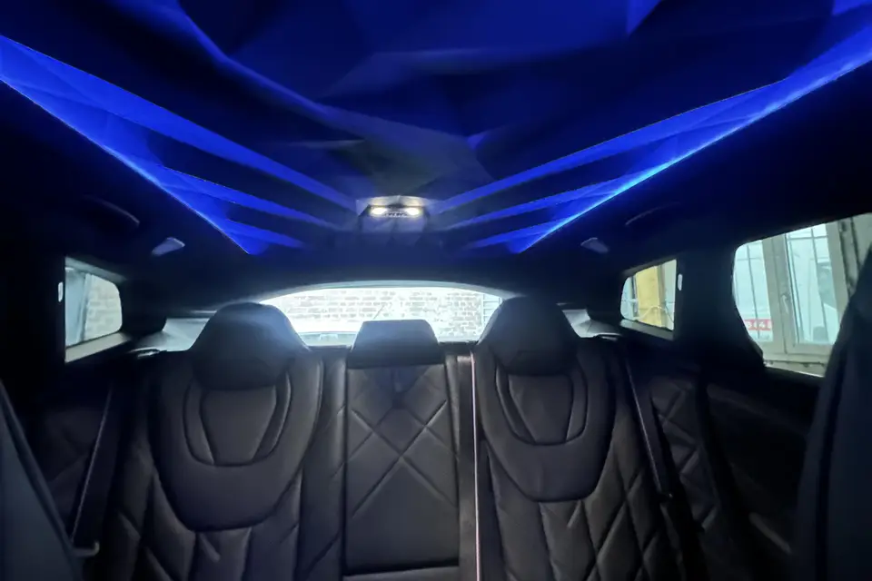 Luxury Driver — photo 3