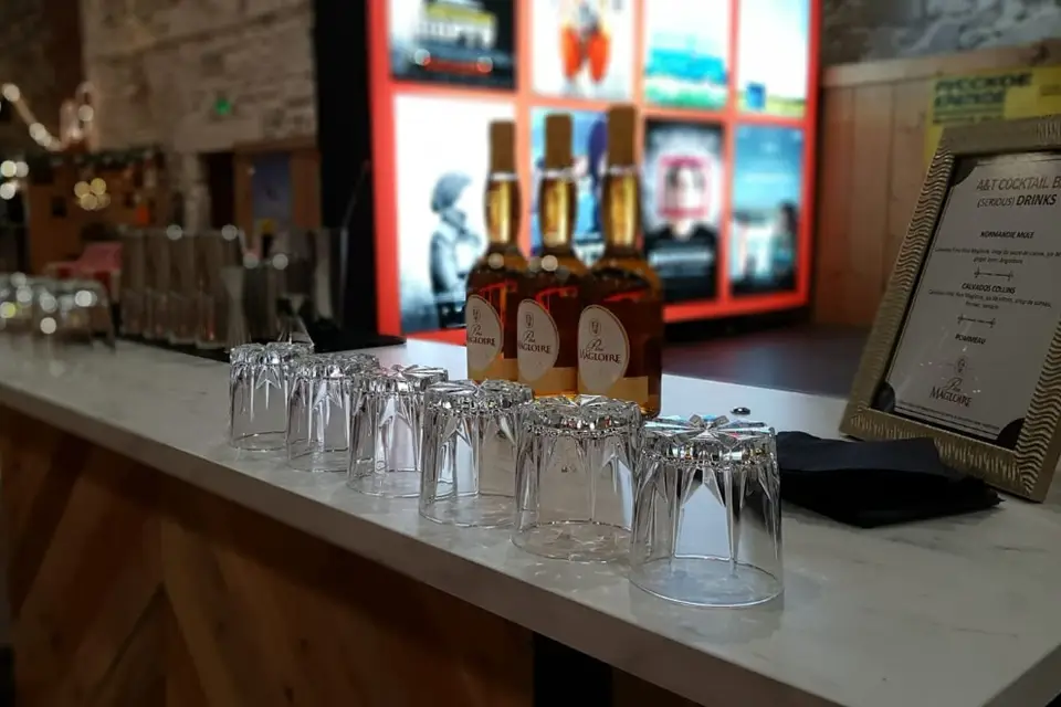 Encore Serious Drinks — photo 6