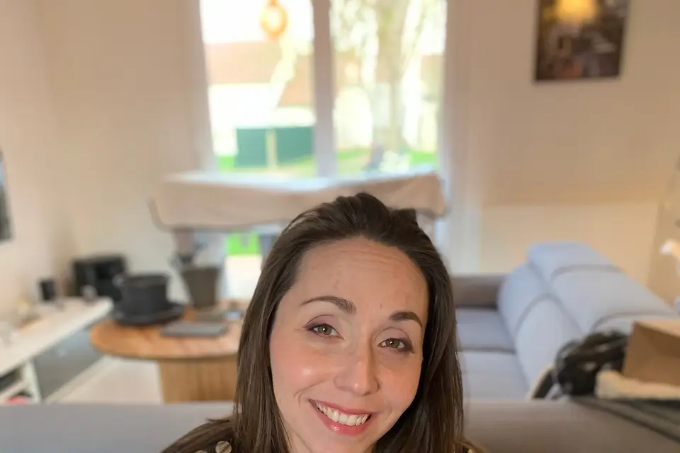 Angie Make-up — photo 3