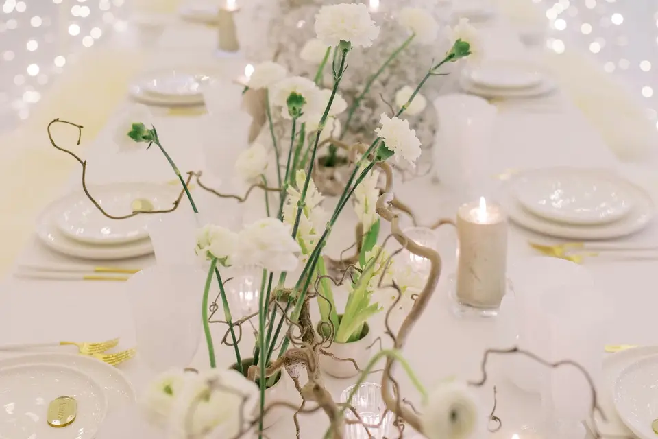 L Burgundy weddings — photo 7