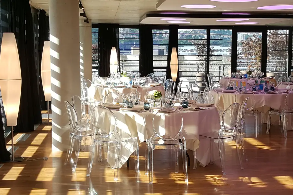 Rooftop 52 — photo 8