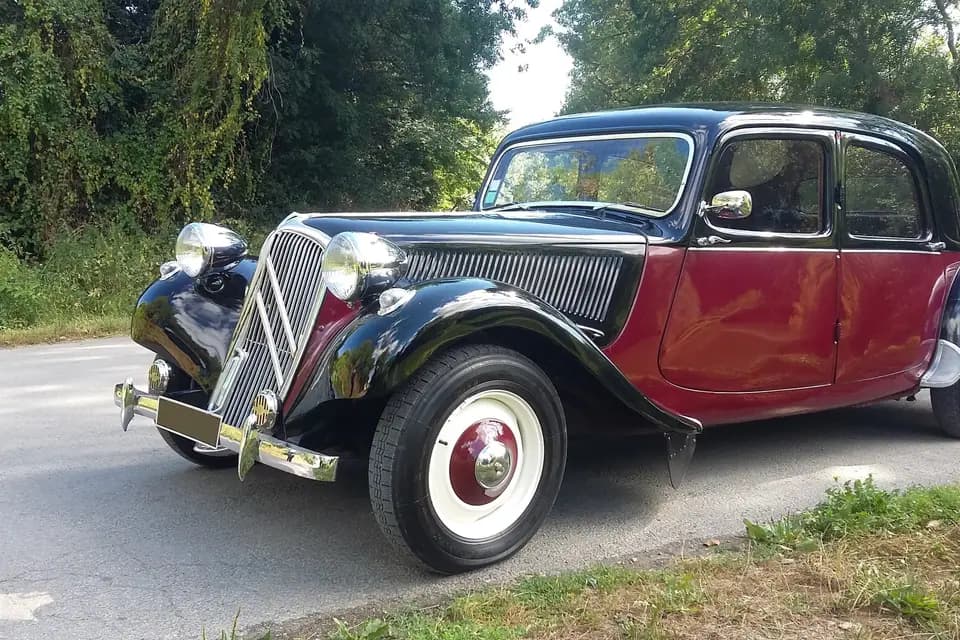 Location Citroën 1954 — photo 1