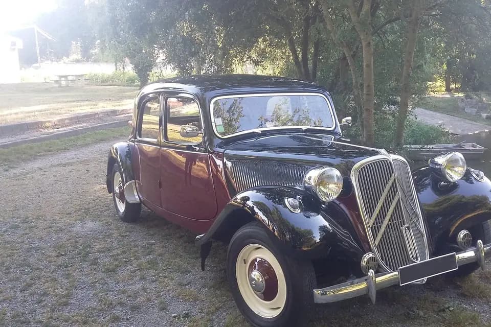 Location Citroën 1954 — photo 2