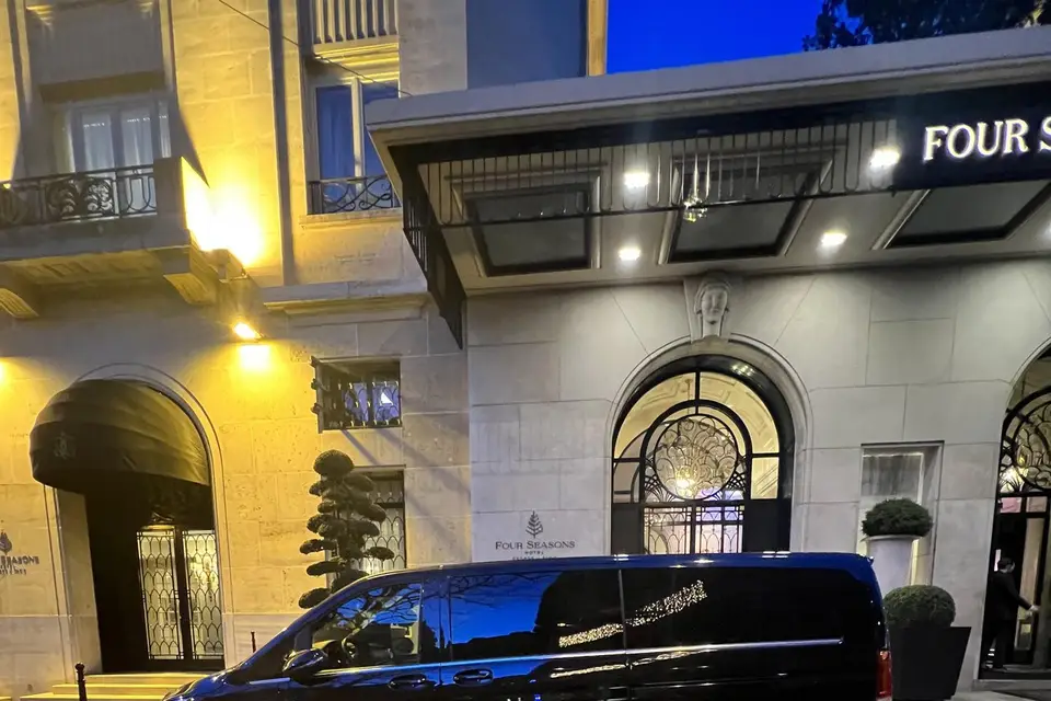 Eleven Limousines — photo 4