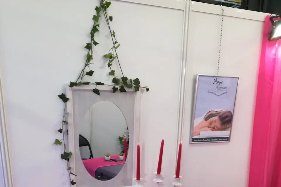 Julie Chesneau — photo 1