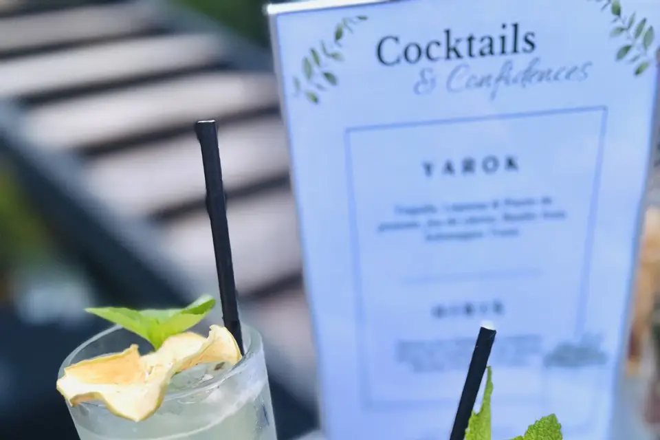 Cocktails & Confidences — photo 3