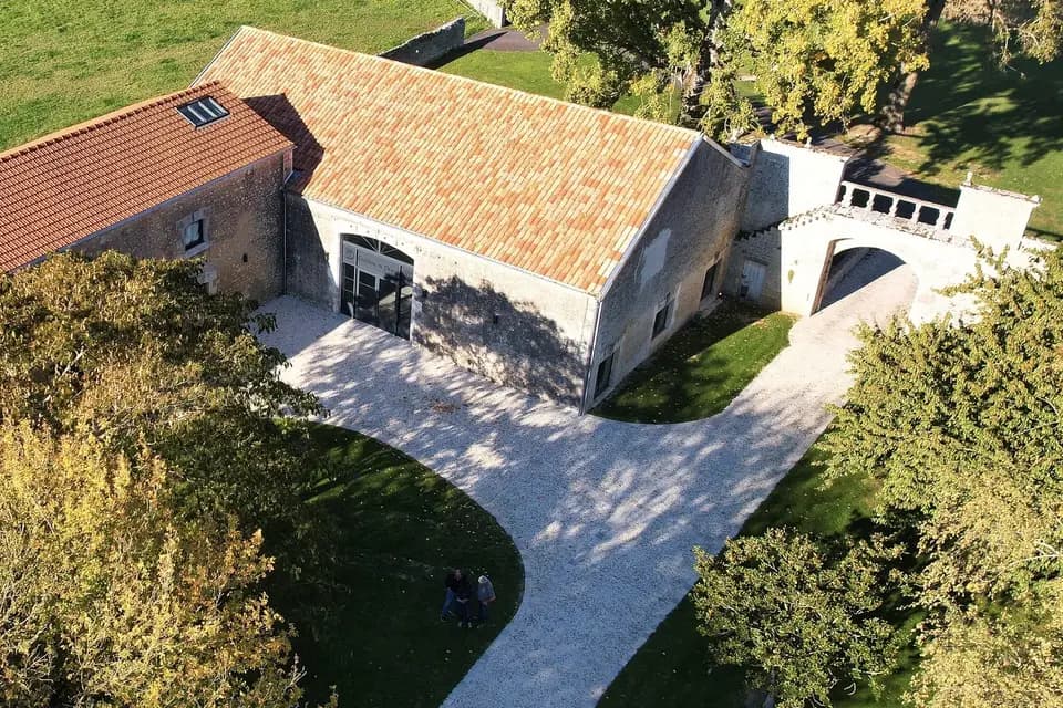 Château de Dercie — photo 8