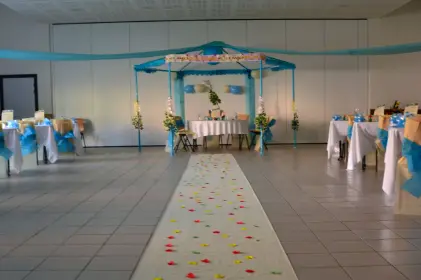 Cabaret Les Talents Aiguilles — photo 8