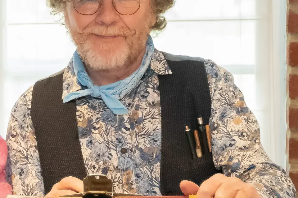 Les Dessins du Caricaturiste — photo 1