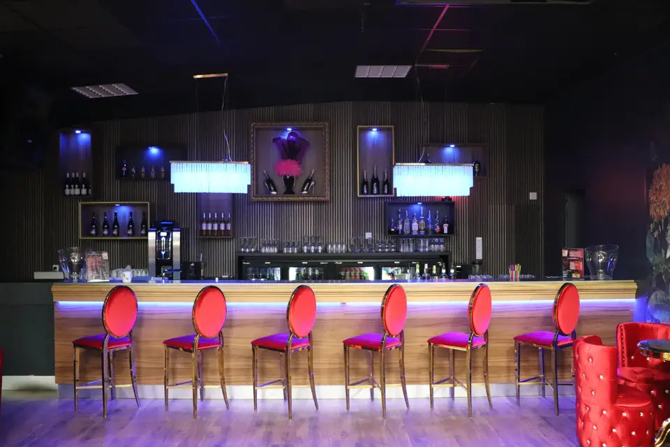 Cabaret des Belles Poules — photo 1