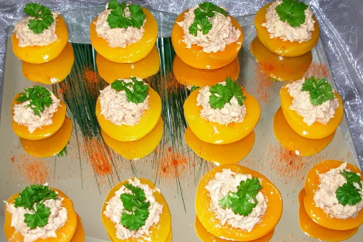 Eliza Cook — photo 2