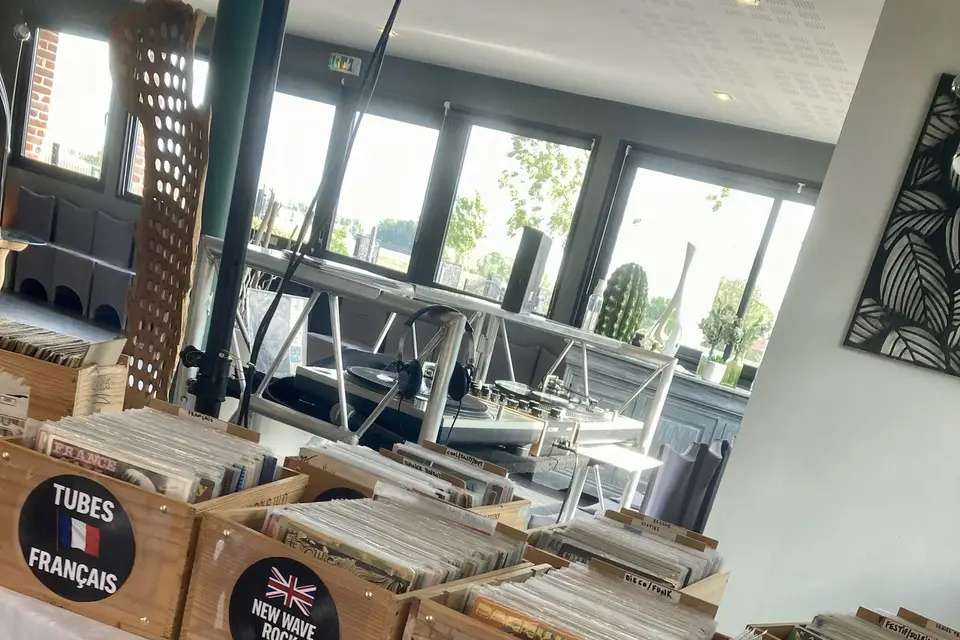 LoLo Waymel - Bar à Vinyles — photo 8