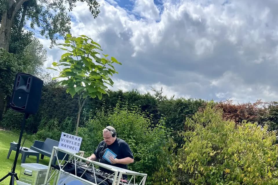 LoLo Waymel - Bar à Vinyles — photo 1