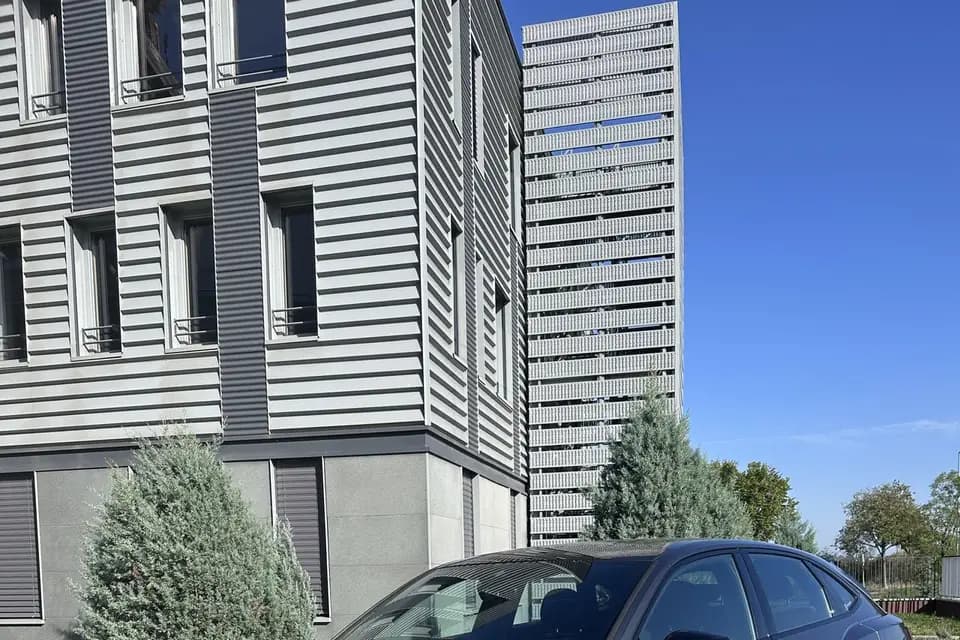 Golden Class — photo 3