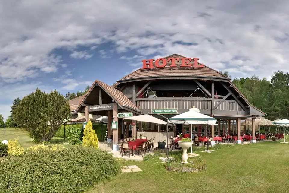 Hôtel Restaurant Le Relais des Châteaux Forts