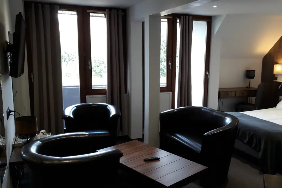 Hôtel Restaurant Le Relais des Châteaux Forts — photo 5