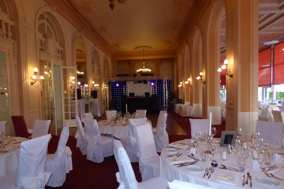 Le Grand Hôtel de Plombières — photo 1