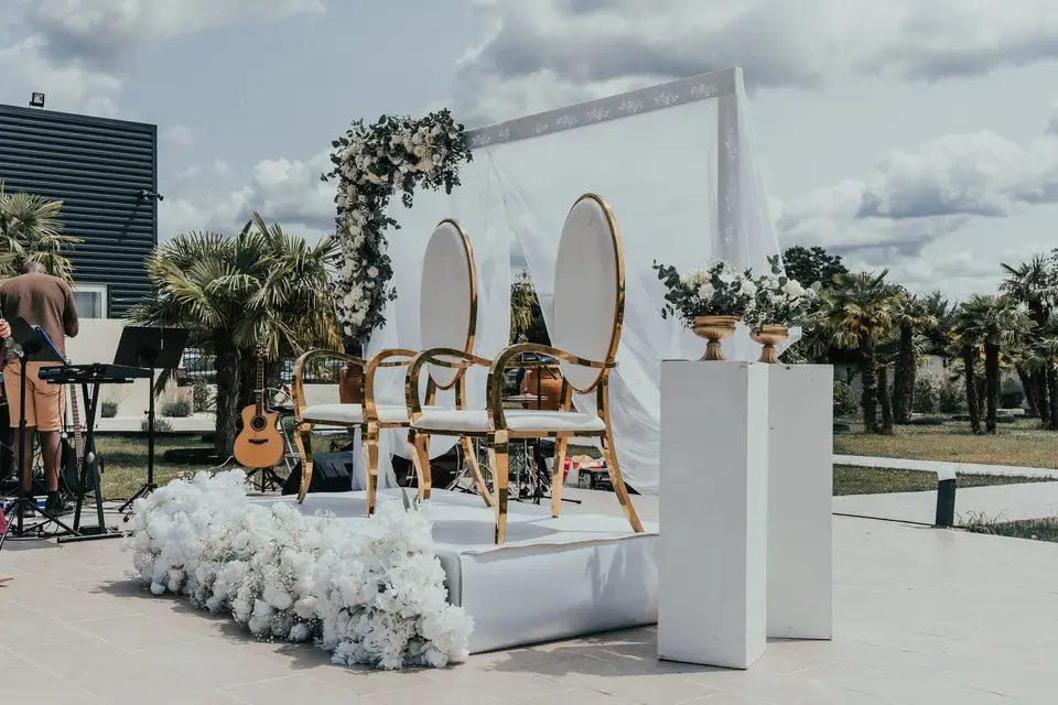 The Blooming Touch — photo 3