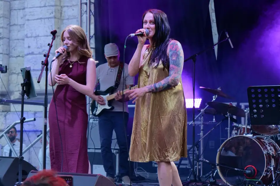 Velvet Canopée — photo 2