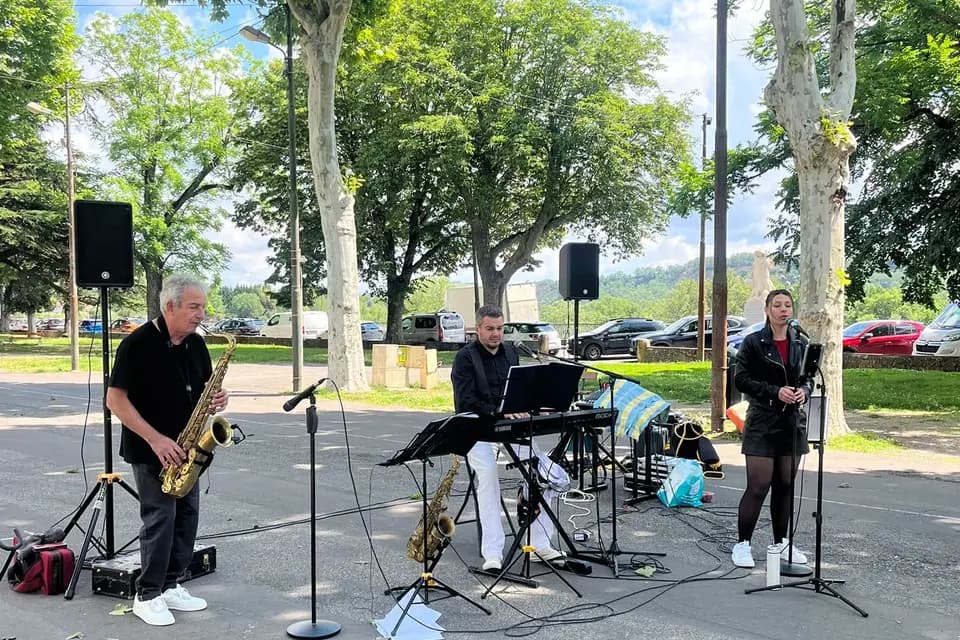 Sax & Groove — photo 2