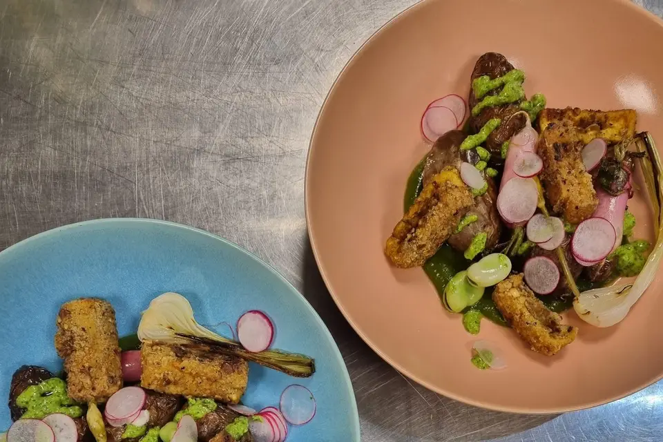 Pas si Loin — photo 1