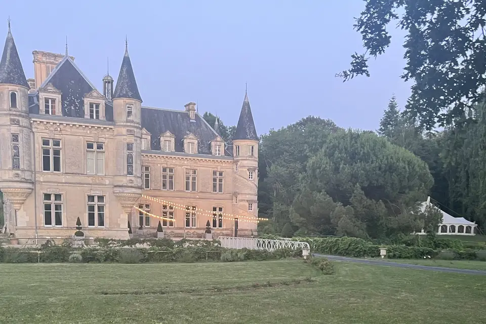 Emily in France — photo 1