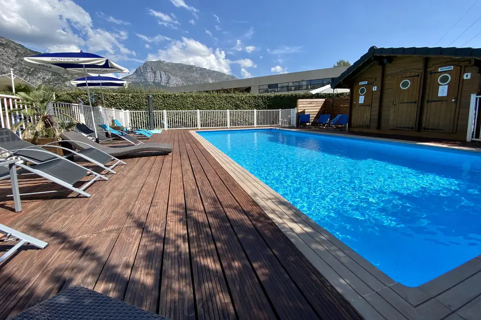 Hôtel Le Néron Restaurant l'Arbre Bleu