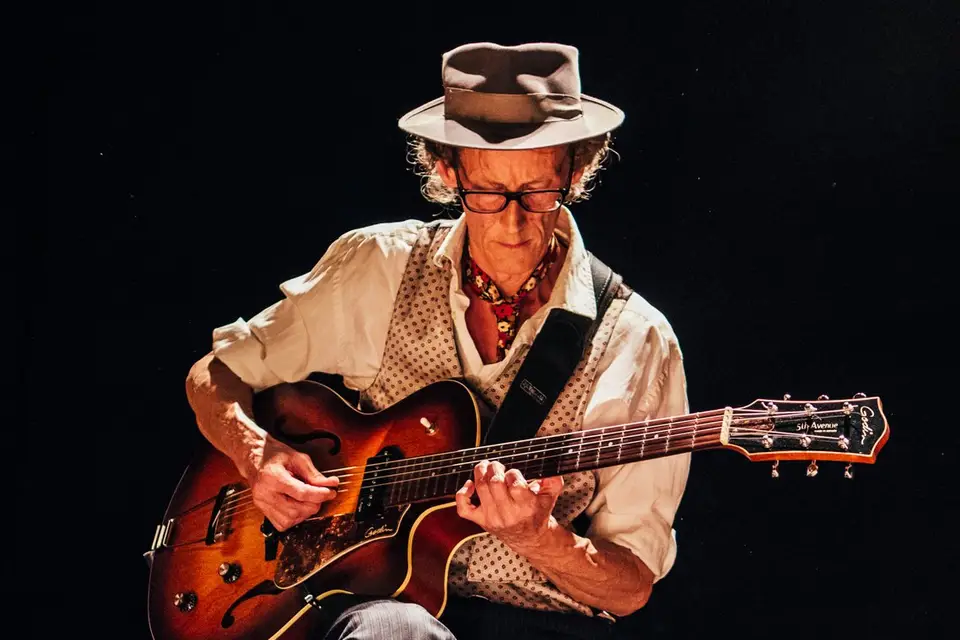 Cie Mark Houchin — photo 2