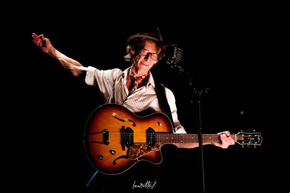 Cie Mark Houchin — photo 3