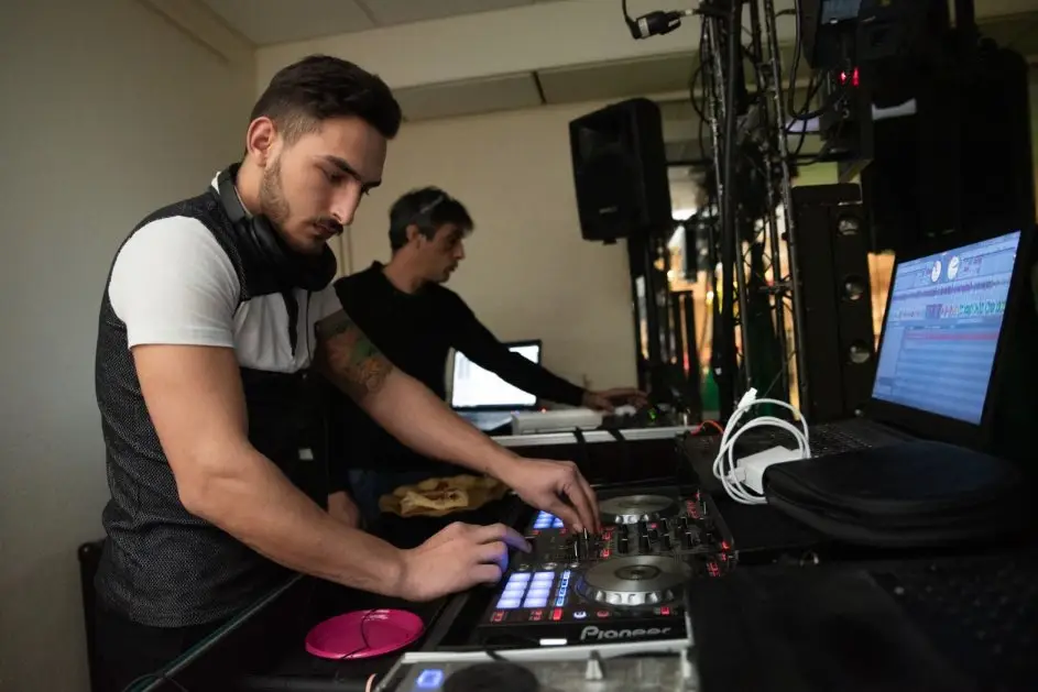 Dj Père & Fils — photo 7