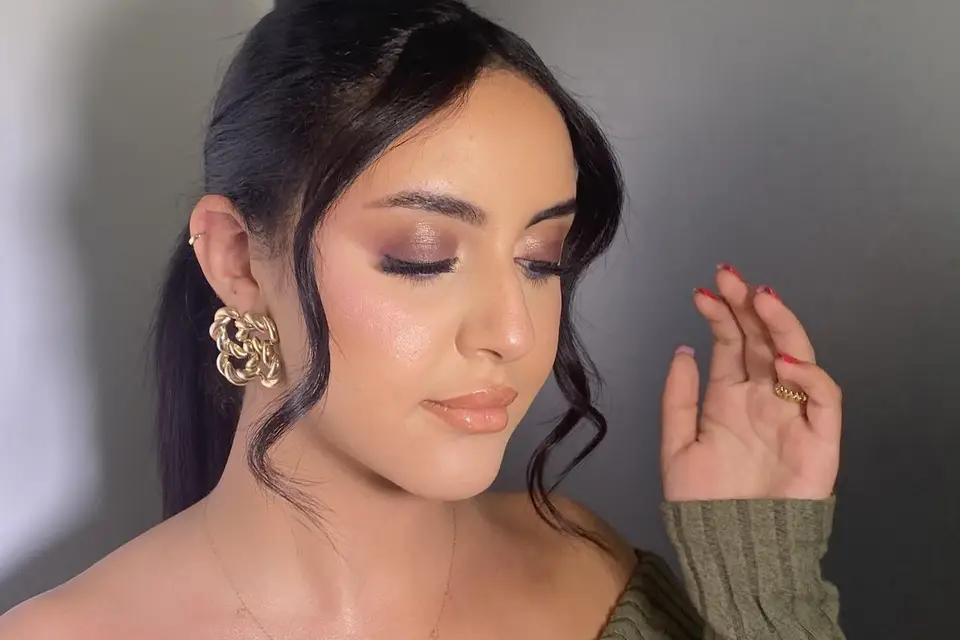 Glow with Me — photo 1