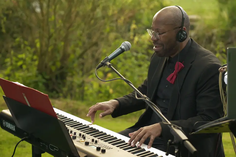 Yossi Zik - Pianiste, Chanteur, DJ — photo 8