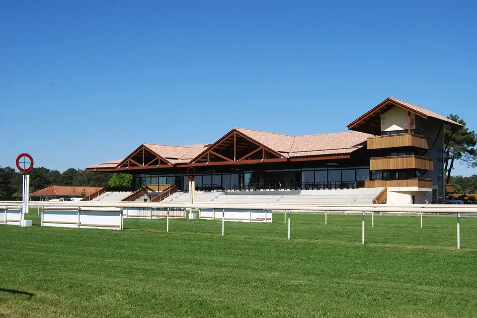 Hippodrome de la Teste de Buch — photo 1