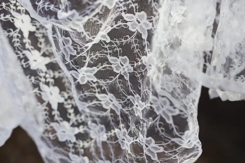 Lace & Grace — photo 2