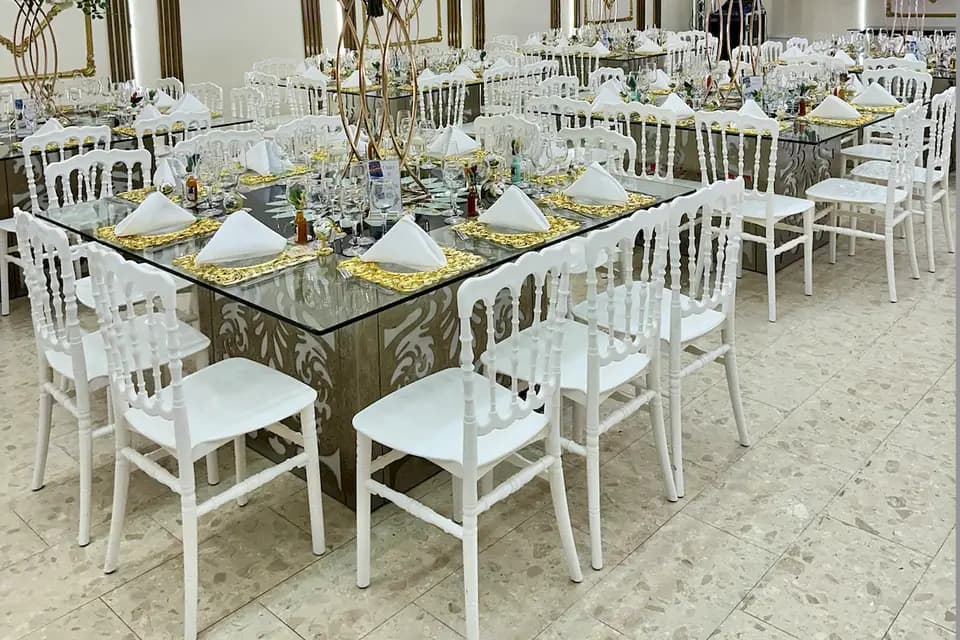 Golden House — photo 8