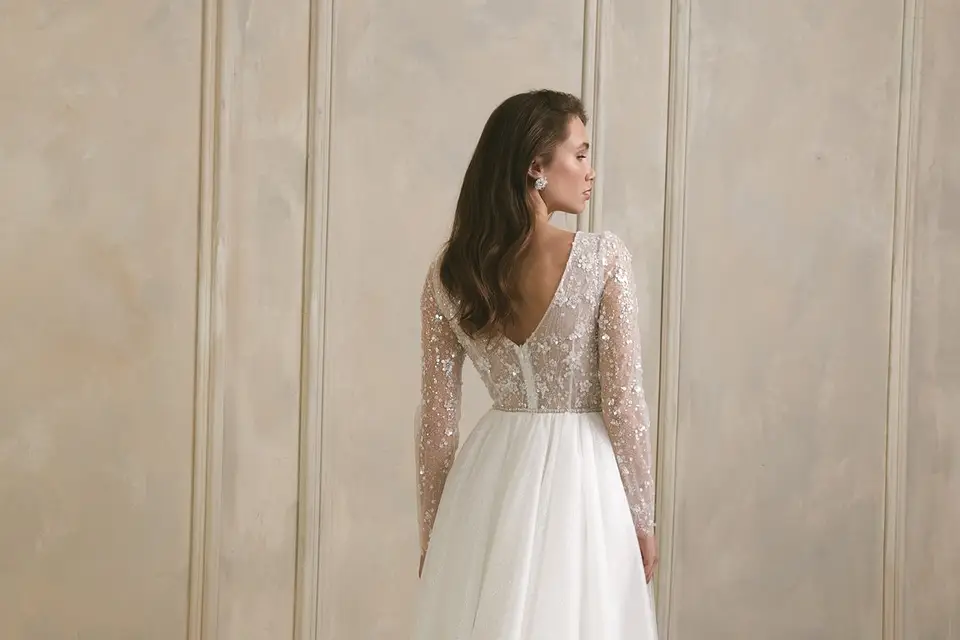 Elegant Wedding Dress Atelier — photo 5