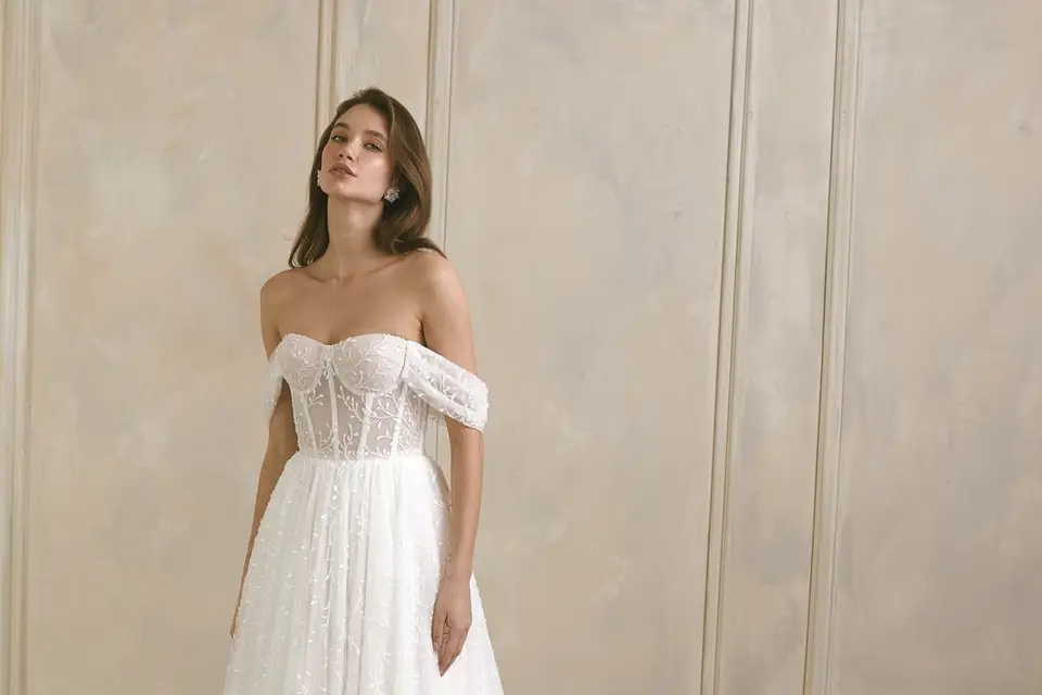 Elegant Wedding Dress Atelier — photo 2