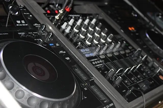 DJ KDance — photo 2